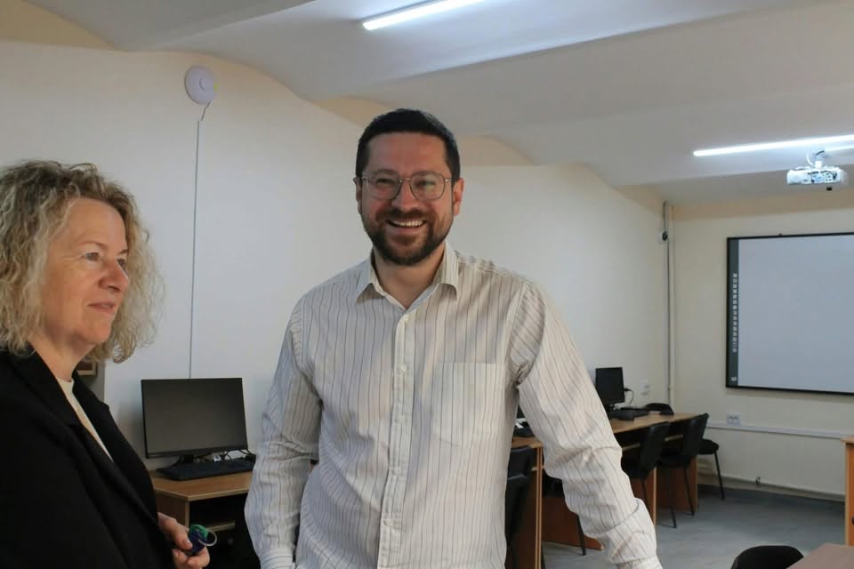 Participants in the Avenga equipment donation initiative at the University